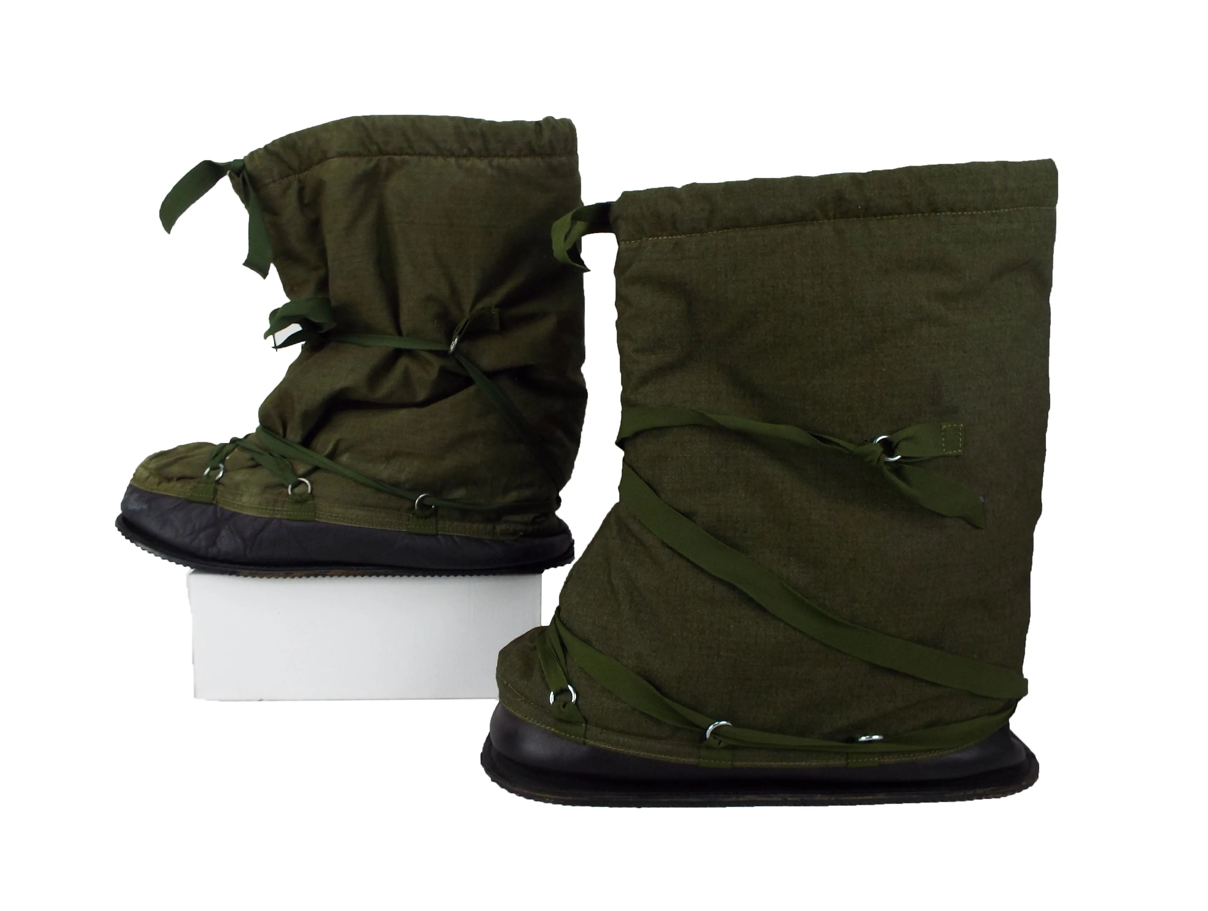 British/American Army - Thermal Over-Boots / Muck Boots- " MukLuk's " - Grade 1 - RAR