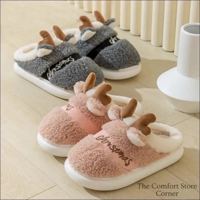 Comfortable Christmas Slippers to Bring Festive Cheer