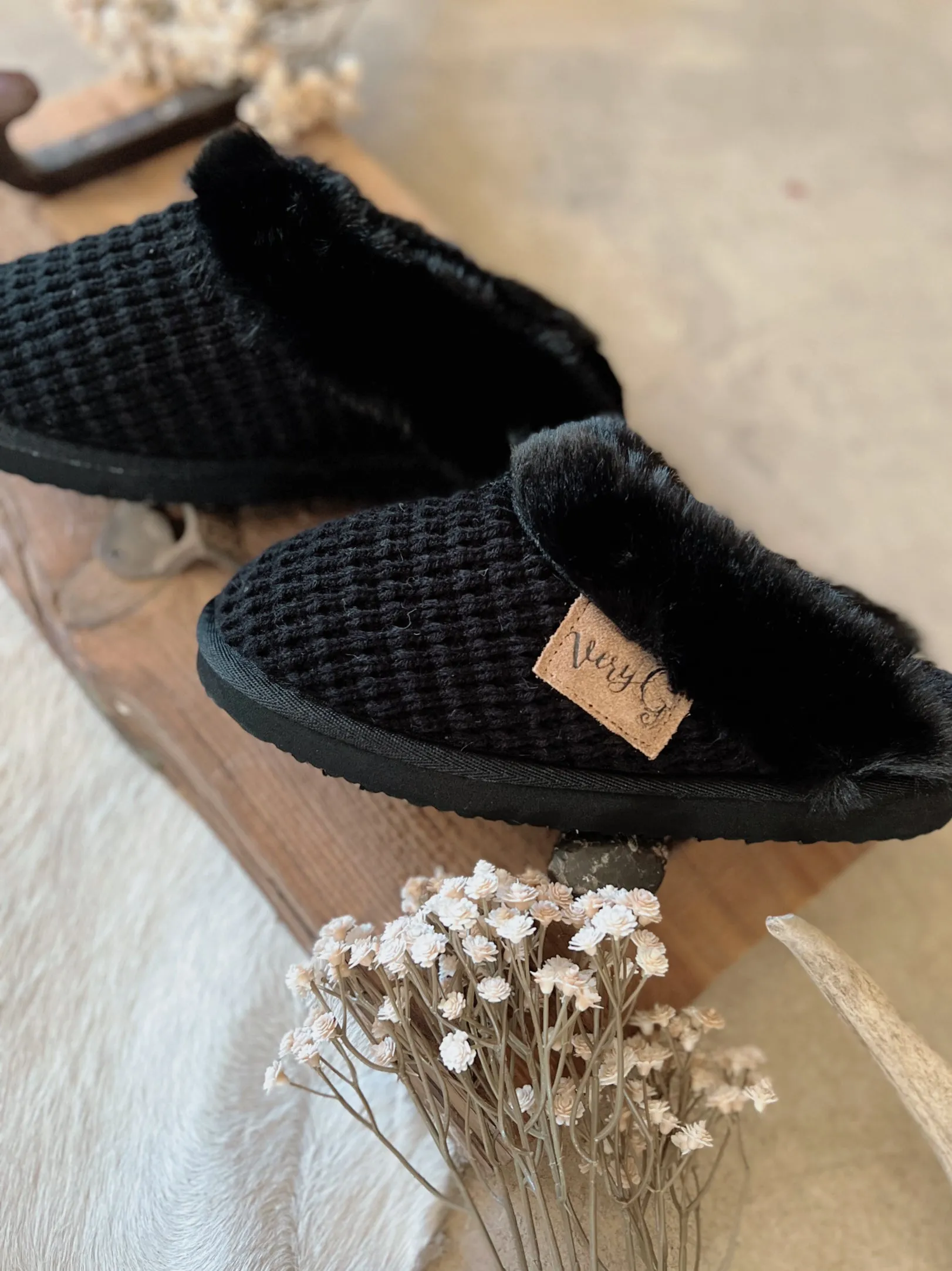 Very G Black Sweater Knit Fuzzy Slippers